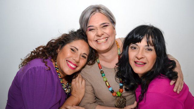Andrea Eletti, Natalia Pérez y Brenda Böck, celebran 40 años de democracia en ATE Casa España