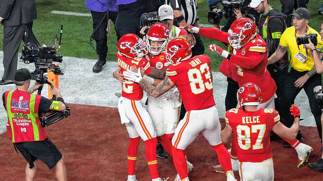 Nuevamente, y tras cuatro a&ntilde;os, Kansas City Chiefs vencieron en la pr&oacute;rroga a los San Francisco 49ers por 25 a 22.