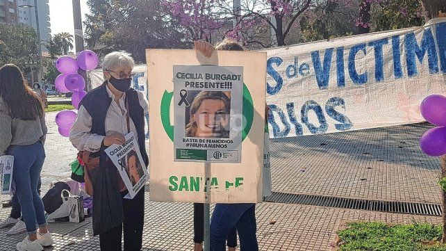 Cecilia Burgadt tenía 42 años y vivía en Rincón con sus dos hija y su abuela. Era enfermera del Cullen.