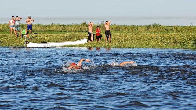 Además del selectivo habrá una prueba de aguas abiertas para competidores de la zona. Además del selectivo habrá una prueba de aguas abiertas para competidores de la zona.