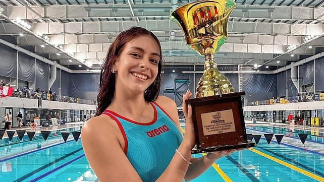 Malena Santill&aacute;n cosech&oacute; tres medallas de oro y una de plata en Buenos Aires.