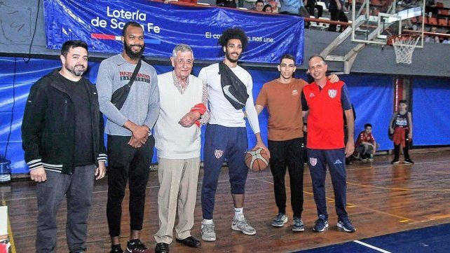 Parte del plantel profesional de Unión junto al cuerpo técnico estuvieron con Von der Thusen.