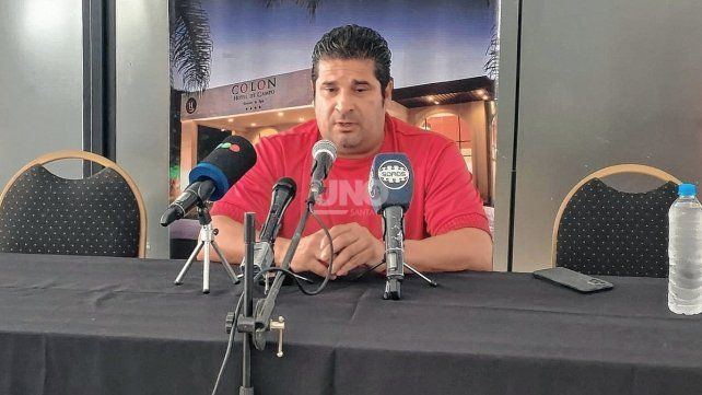 Marcelo Saralegui confirmó que no tiene en cuenta a Pulga Rodríguez en Colón por 