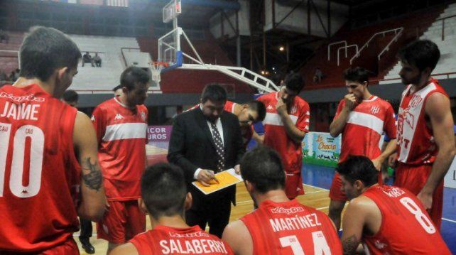 El orientador de Unión aún debe sumar una ficha para cerrar el plantel. 