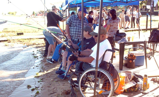  La pescada adaptada se realizó en la costanera Este de la ciudad de Santa Fe.