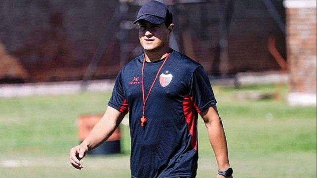 Ezequiel Medrán convocó a 26 jugadores de Colón para realizar los amistosos en Paysandú.