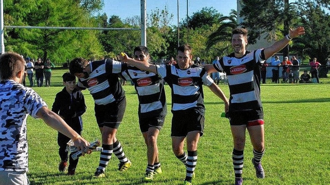 Un a&ntilde;o inolvidable, el 2017, cuando Alma Juniors de Esperanza consigui&oacute; dejar el torneo de Desarrollo y ascender al Regional del Litoral.&nbsp;