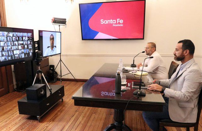 Autonomía municipal. El gobierno reunió a jefes comunales para avanzar en extender los mandatos a cuatro años