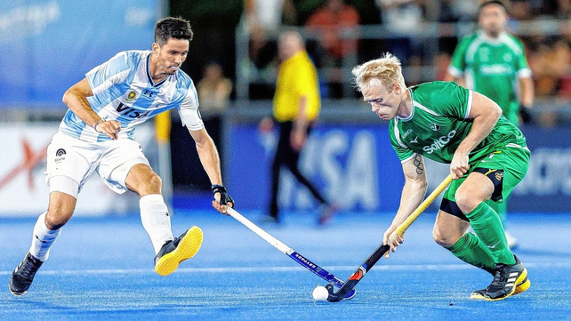 El seleccionado masculino de hockey se alz&oacute; con un gran triunfo por 4 a 3 ante los irlandeses. &nbsp;