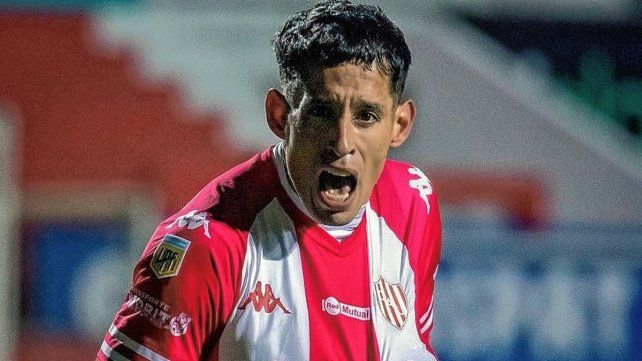 Fernando M&aacute;rquez convirti&oacute; el gol de Uni&oacute;n ante Boca, pero sigue apareciendo en el radar de Belgrano, donde es primordial para el DT Guillermo Farr&eacute;.