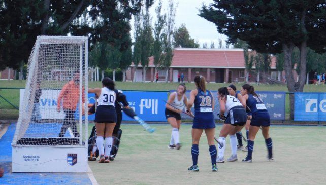 En la autopista, CRAI fue impiadoso con Universitario y las golearon 6 a 0.