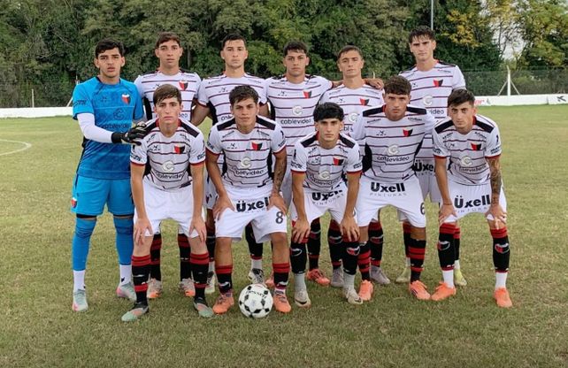 Colón de Santa Fe igualó con Nobleza, sigue como escolta, pero todavía tiene el partido pendiente con Colón (SJ).