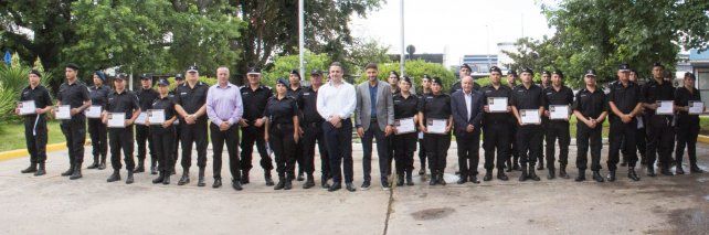 Distinción y reconocimiento a 30 Oficiales y Suboficiales de la Policía rosarina 