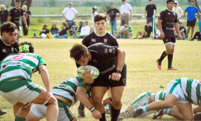 Los rafaelinos doblegaron a los Cuervos en Menores de 17 y 16 años.