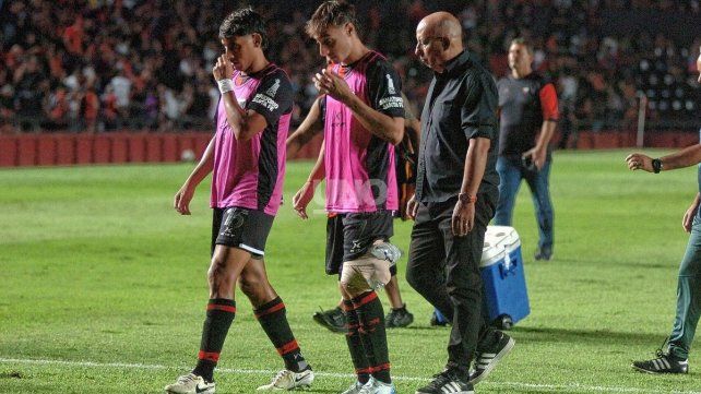 Un extremo derecho y un lateral izquierdo serían dos de los puestos a reforzar en Colón.