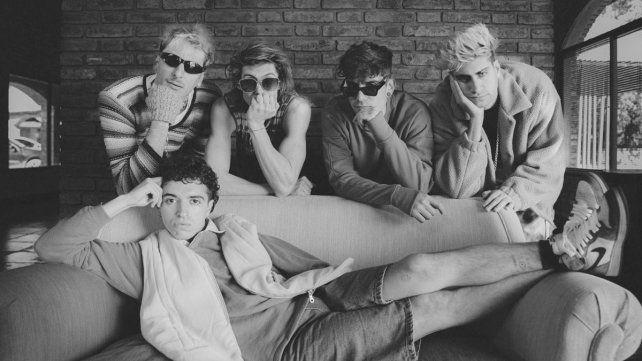 Un Verano es la nueva banda que reúne a grandes músicos y productores Argentinos.