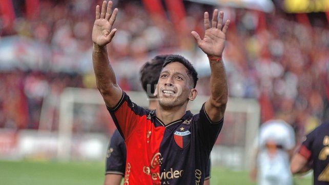 V&eacute;lez vendr&iacute;a a la carga por Rodrigo Aliendro sino no logra sumar a Carlos Auzqui. &iquest;Lo largar&iacute;a Col&oacute;n? UNO Santa Fe | Jos&eacute; Busiemi