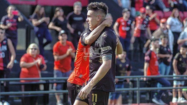 Alexis Castro finaliza su pr&eacute;stamo con Col&oacute;n en diciembre. UNO Santa Fe | Jos&eacute; Busiemi