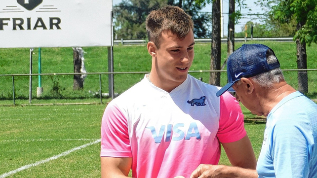 Los Pumitas se consagraron campeones sudamericanos M19 al vencer a los uruguayos en Santa Fe Rugby. Los Pumitas se consagraron campeones sudamericanos M19 al vencer a los uruguayos en Santa Fe Rugby.