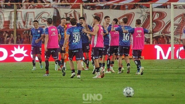 Unión venció a San Lorenzo, sumó 13 de 15, y se va a las mini vacaciones como uno de los punteros de la Liga Profesional