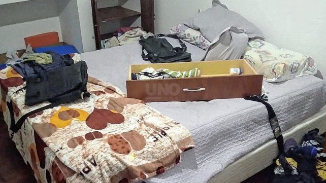 Así quedó la vivienda tras el ingreso de los delincuentes 