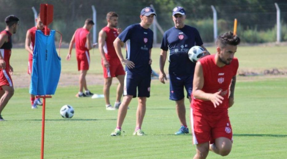 Luca Marcogiuseppe le dio un gran salto de calidad al cuerpo técnico de Madelón en Unión.