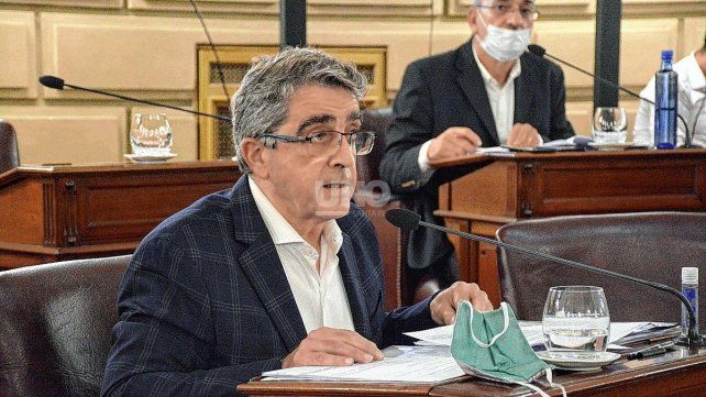 El senador provincial del PJ Armando Traferri llevó su reclamo a la Corte Suprema de Justicia de la provincia y el procurador, Jorge Barraguirre, ya emitió su dictamen.