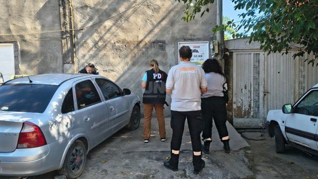 Desbaratan talleres ilegales y chatarrerías clandestinas en Alto Verde y Colastiné Norte Desbaratan talleres ilegales y chatarrerías clandestinas en Alto Verde y Colastiné Norte