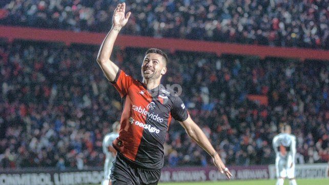 Colón saludó a Federico Lértora por su cumpleaños y le agradeció todo lo que dio antes de su despedida.