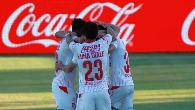 Uni&oacute;n se trajo una gran victoria en su visita a Arsenal, con un doblete de Juan Manuel Garc&iacute;a.