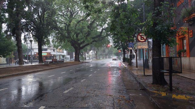 Lleg&oacute; la lluvia a la ciudad de Santa Fe justo para las elecciones en Col&oacute;n.