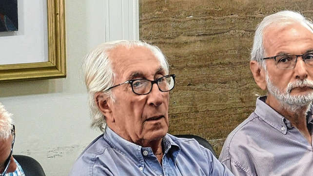 Carlos Larriera, fundador y ganador en dos oportunidades de la Santa Fe - Coronda, acompañó la actividad realizada en el Concejo Municipal.