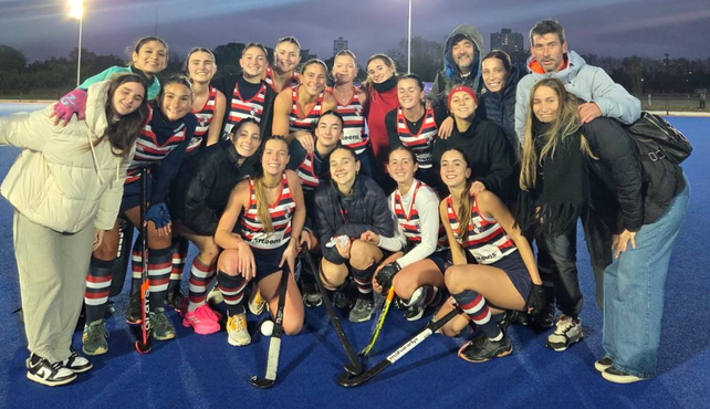 Santa Fe Rugby se impuso a Universitario y es otro de los punteros del certamen local de hockey. Santa Fe Rugby se impuso a Universitario y es otro de los punteros del certamen local de hockey.