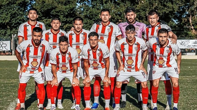 El Conquistador cayó en Sunchales pero logró el pasaje a cuartos de final del Regional. El Conquistador cayó en Sunchales pero logró el pasaje a cuartos de final del Regional.