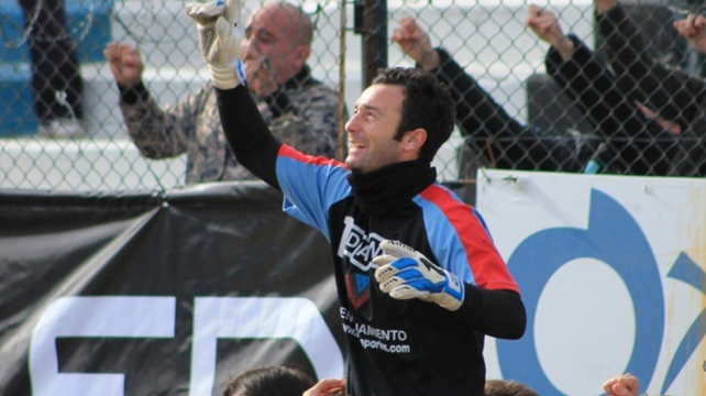 Pablo Burtovoy pas&oacute; por Col&oacute;n y Brown (A).