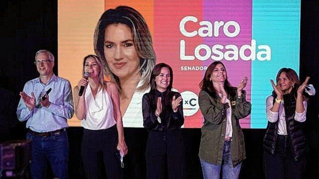 La nueva senadora de la provincia Carolina Losada desde el búnker de Rosario.