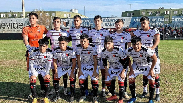 En el campo auxiliar Rafael Batres, Col&oacute;n de Santa Fe derrot&oacute; con claridad a la Academia Cabrera.