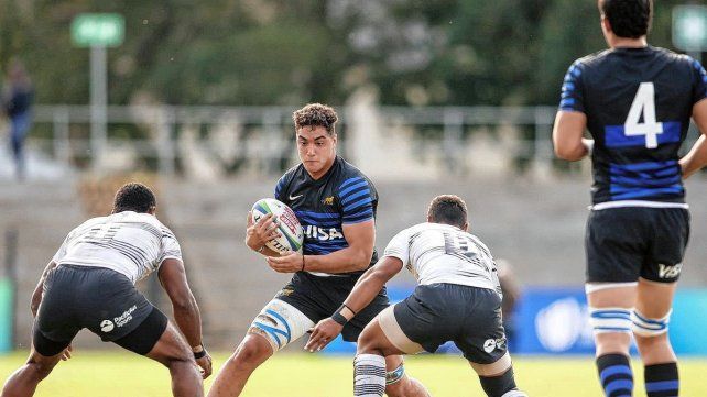 El capitán de Los Pumitas, formado en Los Tilos de La Plata, Eliseo Chiavassa, marcó dos tries ante los fijianos.
