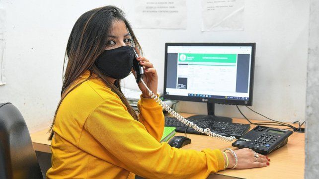 Claudia Antunez trabaja desde 2008 en Cobem como recepcionista de llamadas que provienen de la línea 103: