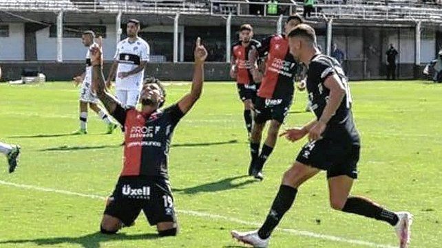 Colón lidera las posiciones de la zona A en la Copa de la Liga Profesional con mucha comodidad.