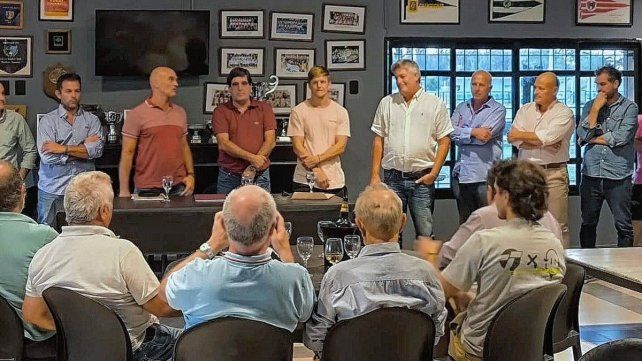  La asamblea del CRAI procedió a la renovación de autoridades, y que designó a Julio Tejerina como presidente.