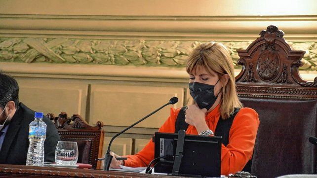 La vicegobernadora, Alejandra Rodenas, volvió a presidir una sesión del Senado luego de la licencia sin goce de salario que solicitó para ser precandidata en las Paso del domingo pasado.