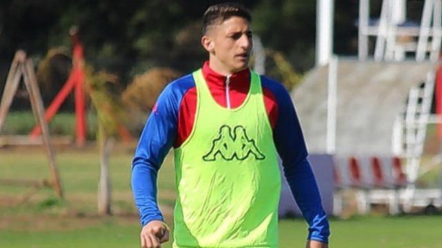 Gast&oacute;n Gonz&aacute;lez (foto) y Kevin Zen&oacute;n se sumar&aacute;n este martes a la Selecci&oacute;n Argentina Sub 20. Foto: prensa Uni&oacute;n