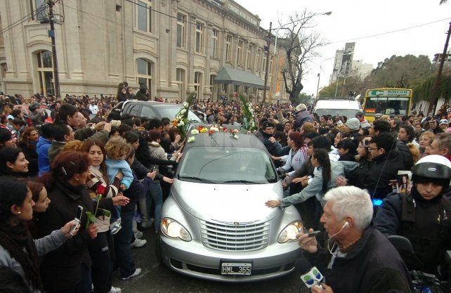 Leo Mattioli: así fue el multitudinario adiós a uno de los cantantes más populares del país 