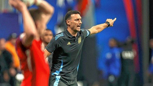 Lionel Scaloni podría tocar varias líneas en la Selección Argentina de cara a Chile.