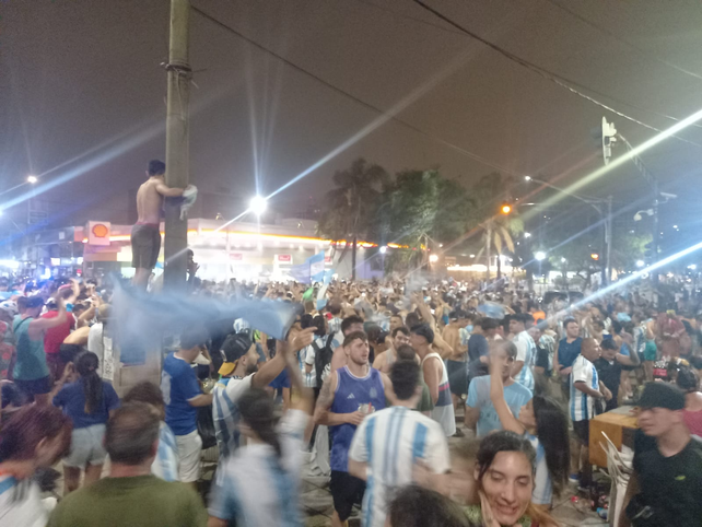 Bulevar y Rivadavia a las 22.30, justo antes del temporal.