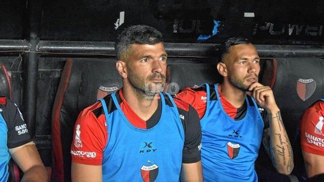Emmanuel Gigliotti o Jorge Sanguina, la gran duda en Col&oacute;n.