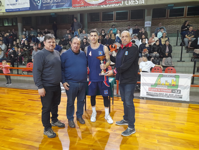 Santa Fe se quedó con el último lugar del podio en el Provincial de Mayores.