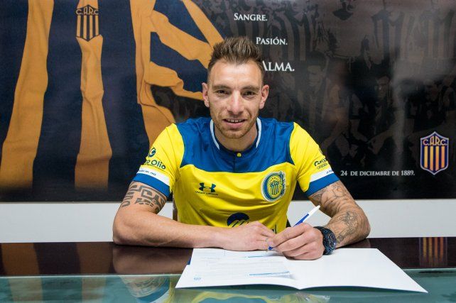 Los hinchas de Central le dedicaron una canci&oacute;n a Jonathan Bottinelli por sus malos rendimientos.