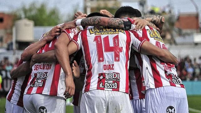 Barracas Central buscará una nueva victoria como local ante Gimnasia por la Liga Profesional.
